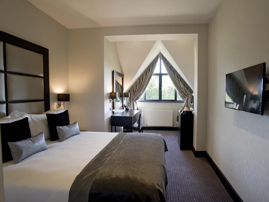 The Lodge At Kingswood 엡솜 외부 사진